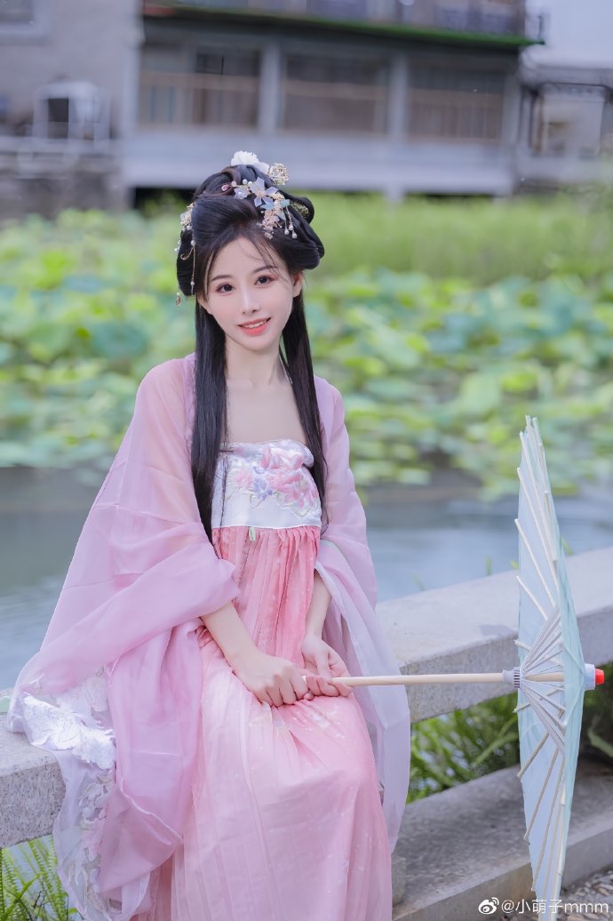 灰质 海报